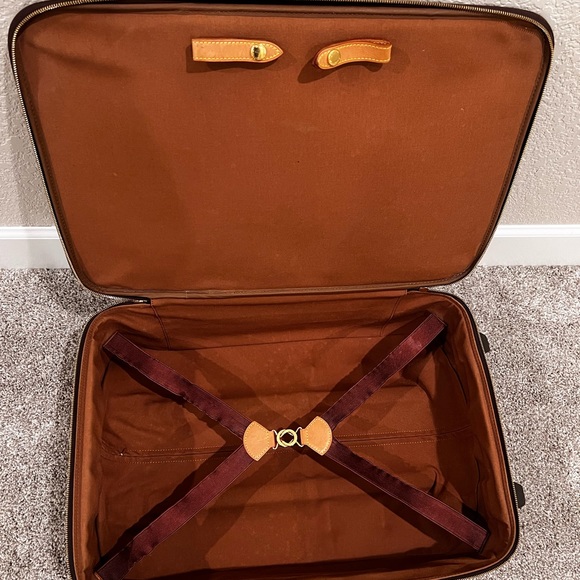 Louis Vuitton Pegase 55 Monogram Canvas Carry-on Suitcase luggage. - Picture 10 of 11